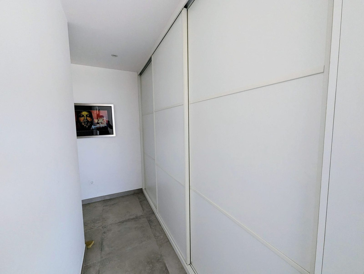 Se vende Villa - Chalet de 3 dormitorios en Costa Del Sol, Málaga, España