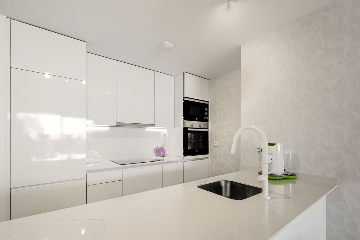 3 Bed Apartment for sale in Manilva Costa Del Sol, Málaga, Spain