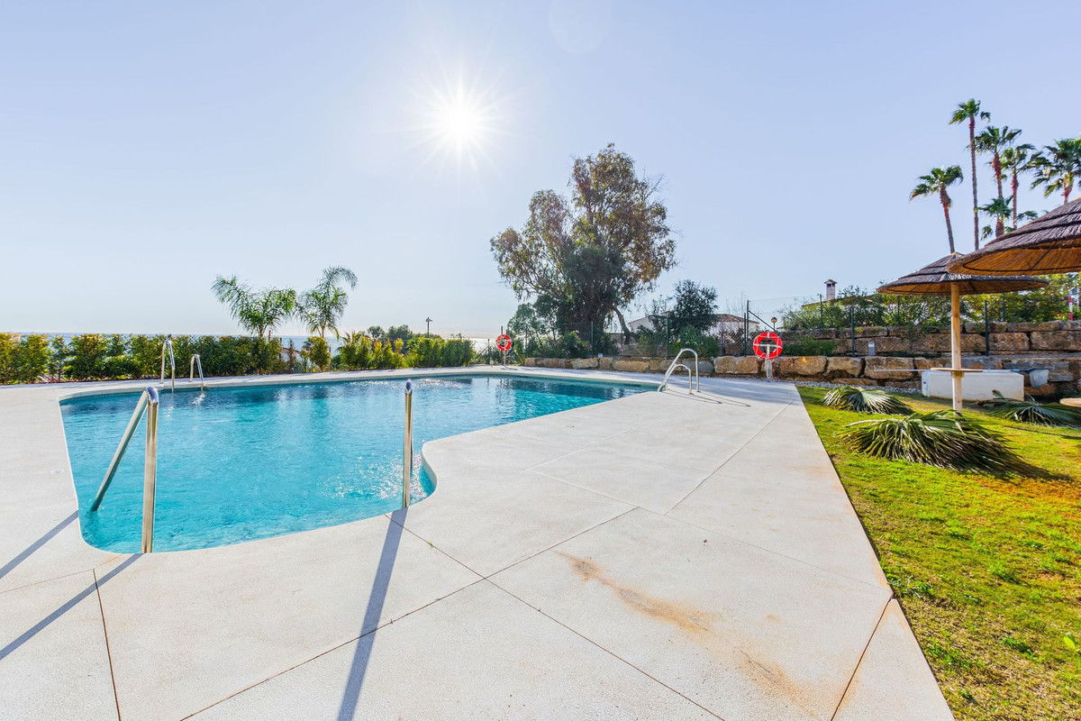 3 Bed Apartment for sale in Manilva Costa Del Sol, Málaga, Spain