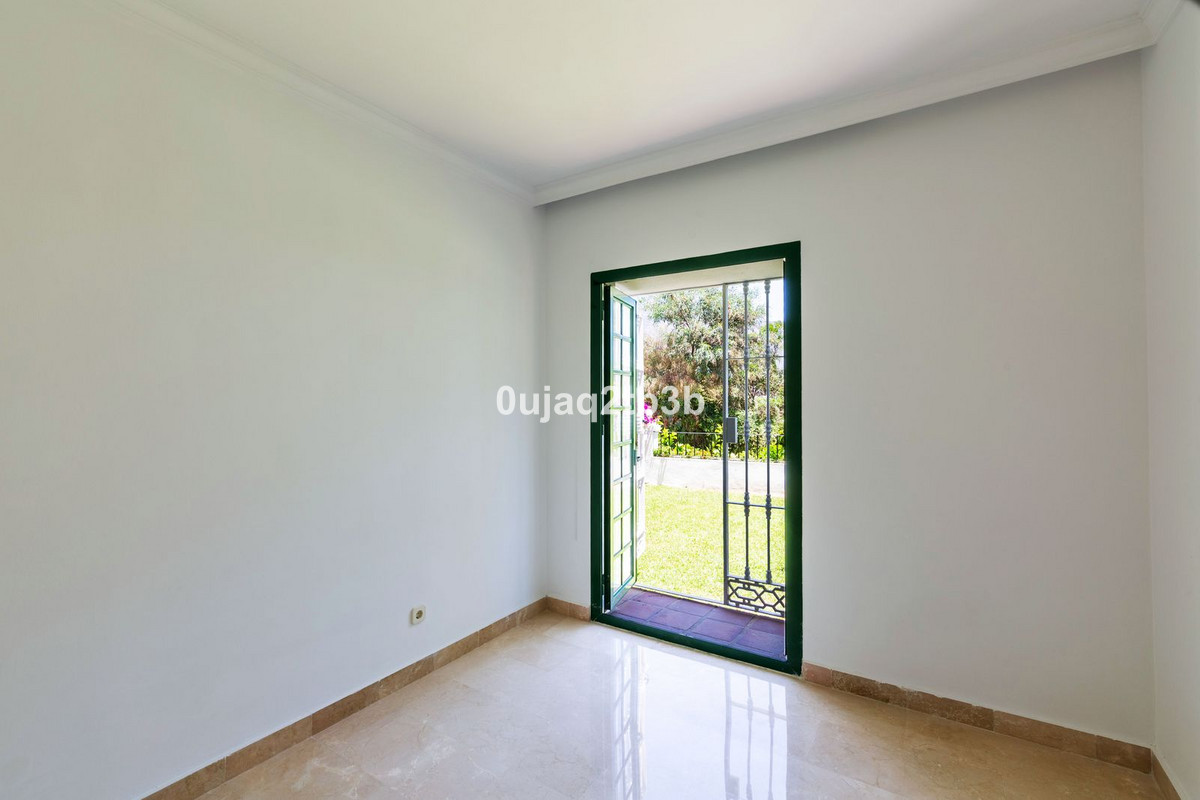 3 Bed Townhouse for sale in Aloha Costa Del Sol, Málaga, Spain