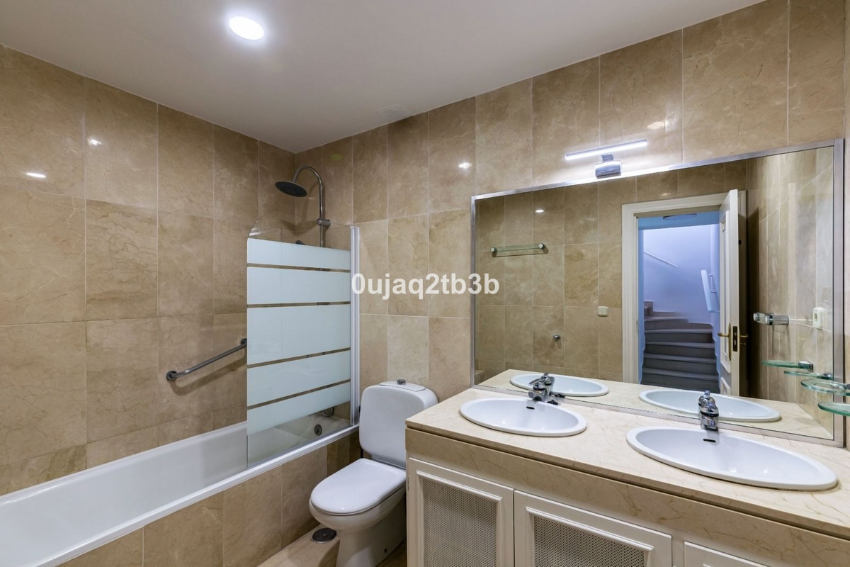 3 Bed Townhouse for sale in Aloha Costa Del Sol, Málaga, Spain