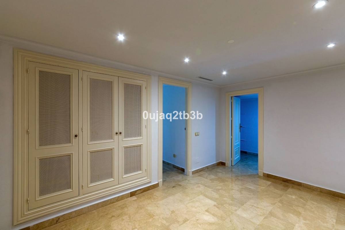 3 Bed Townhouse for sale in Aloha Costa Del Sol, Málaga, Spain