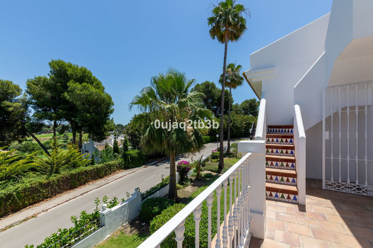 3 Bed Townhouse for sale in Aloha Costa Del Sol, Málaga, Spain