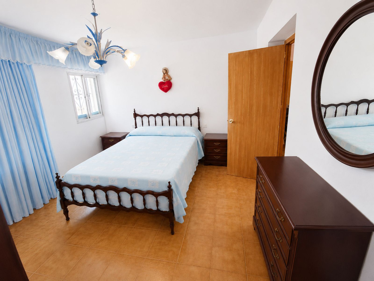 Se vende Villa - Chalet de 3 dormitorios en Costa Del Sol, Málaga, España