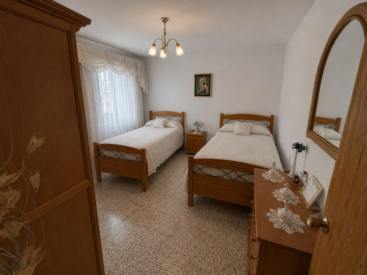Se vende Villa - Chalet de 3 dormitorios en Costa Del Sol, Málaga, España