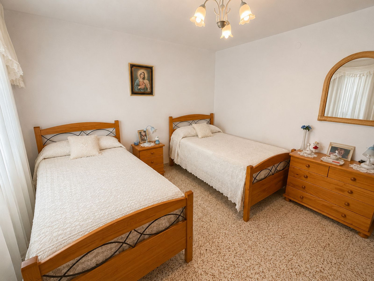 Se vende Villa - Chalet de 3 dormitorios en Costa Del Sol, Málaga, España