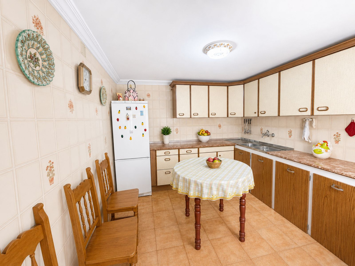 Se vende Villa - Chalet de 3 dormitorios en Costa Del Sol, Málaga, España