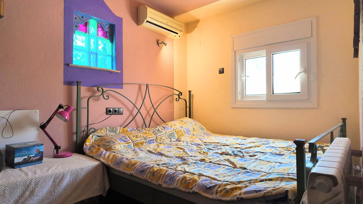 Se vende Bungalow de 2 dormitorios en Costa Del Sol, Málaga, España