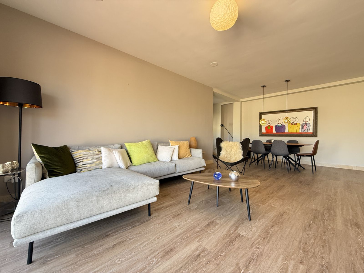 3 Bed Apartment for sale in Benahavís Costa Del Sol, Málaga, Spain