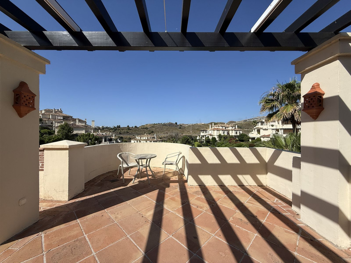 3 Bed Apartment for sale in Benahavís Costa Del Sol, Málaga, Spain