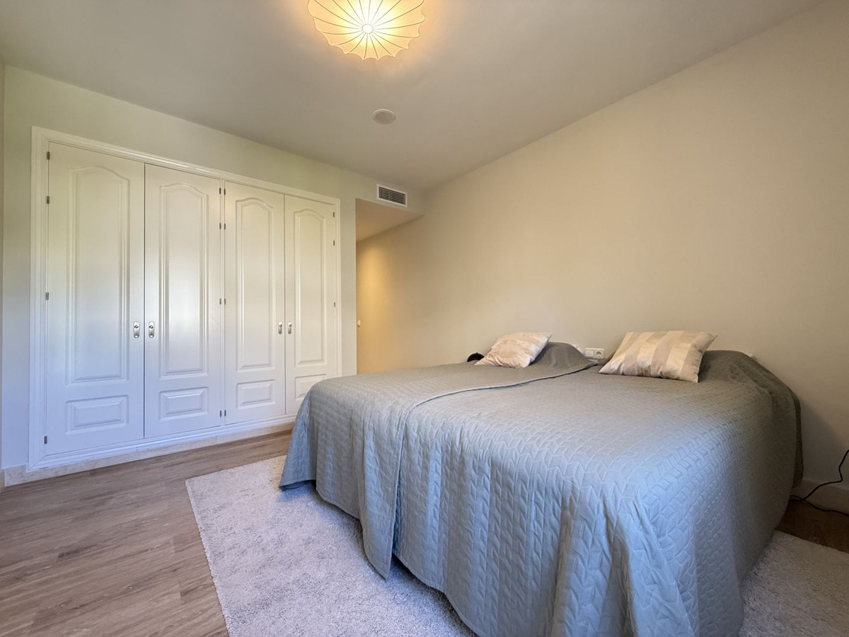 3 Bed Apartment for sale in Benahavís Costa Del Sol, Málaga, Spain