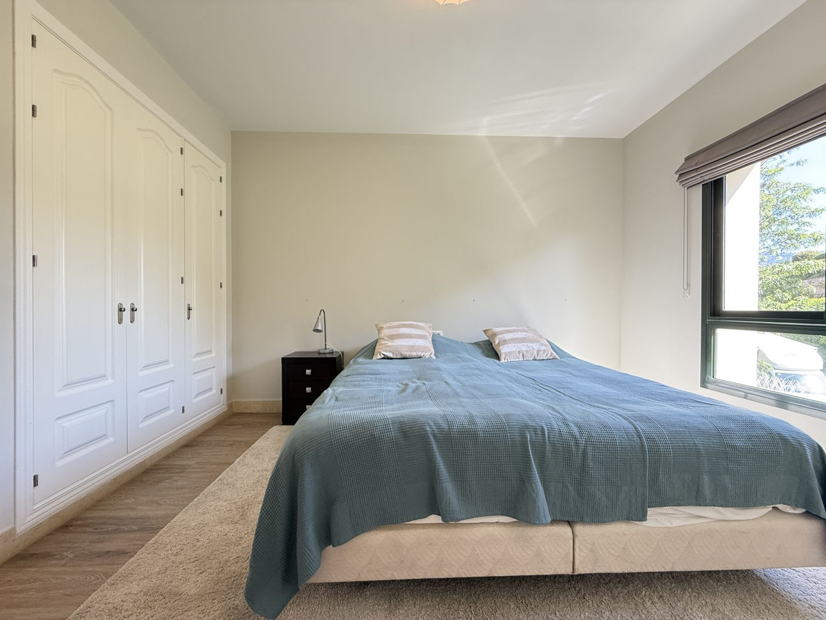 3 Bed Apartment for sale in Benahavís Costa Del Sol, Málaga, Spain