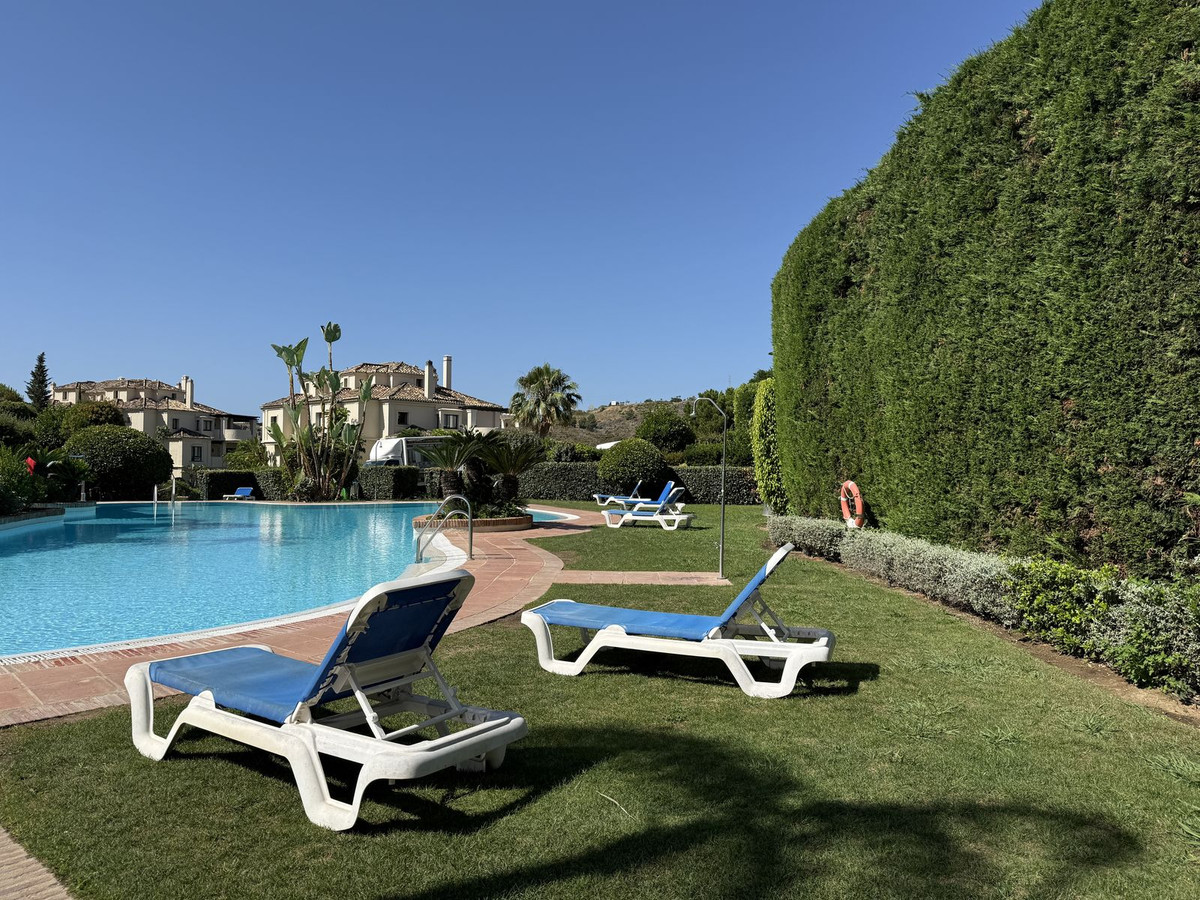 3 Bed Apartment for sale in Benahavís Costa Del Sol, Málaga, Spain