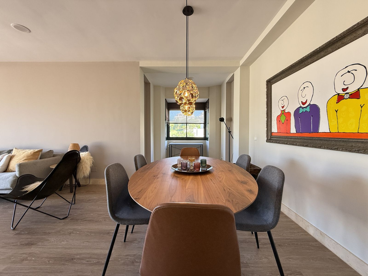3 Bed Apartment for sale in Benahavís Costa Del Sol, Málaga, Spain