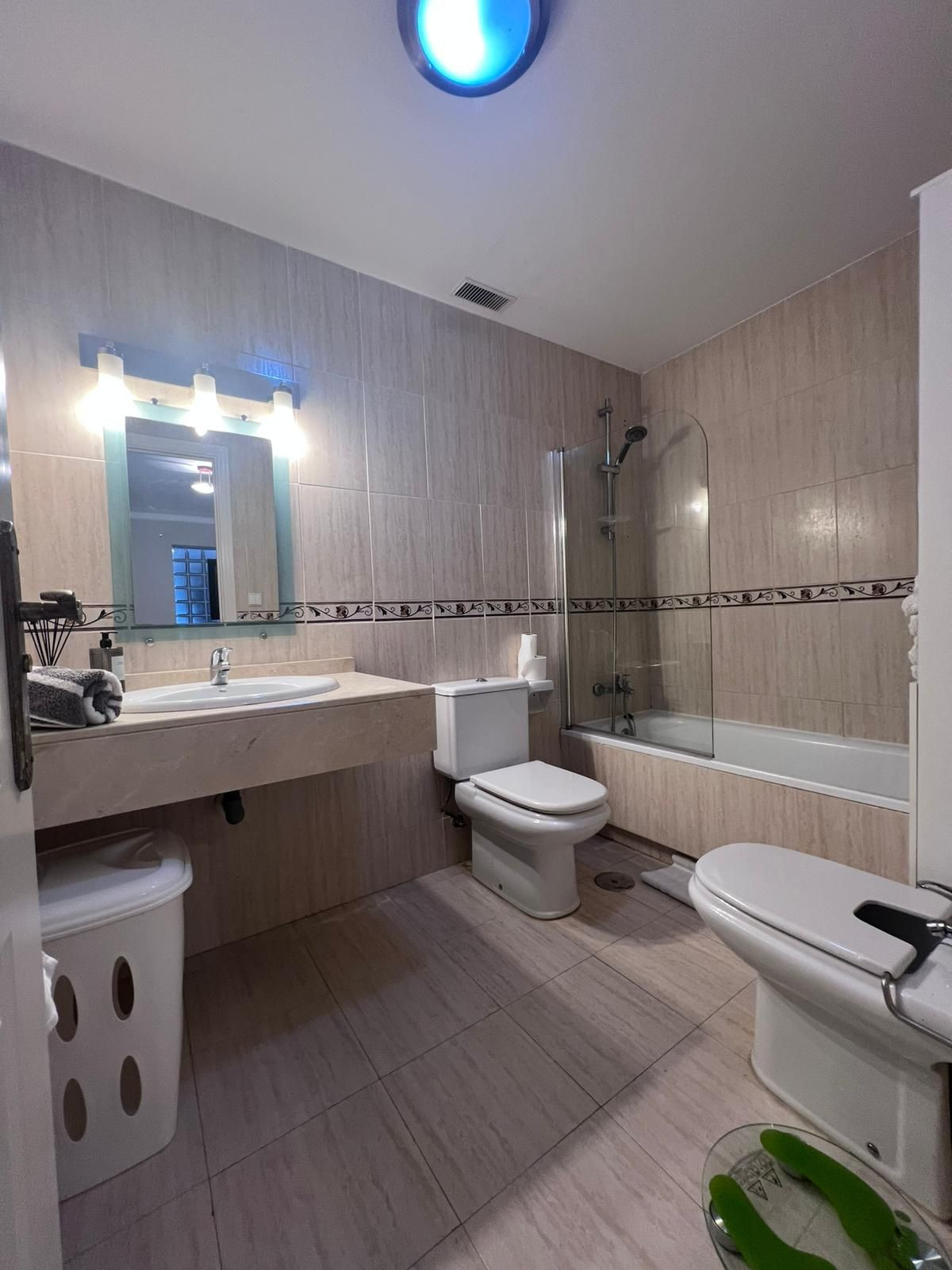 2 Bed Apartment for sale in Puerto Banús Costa Del Sol, Málaga, Spain