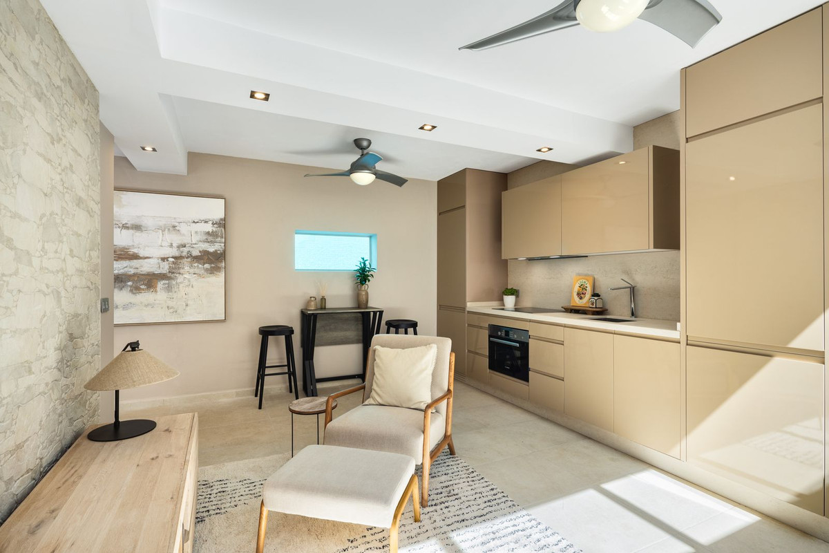 Se vende Villa - Chalet de 5 dormitorios en Costa Del Sol, Málaga, España