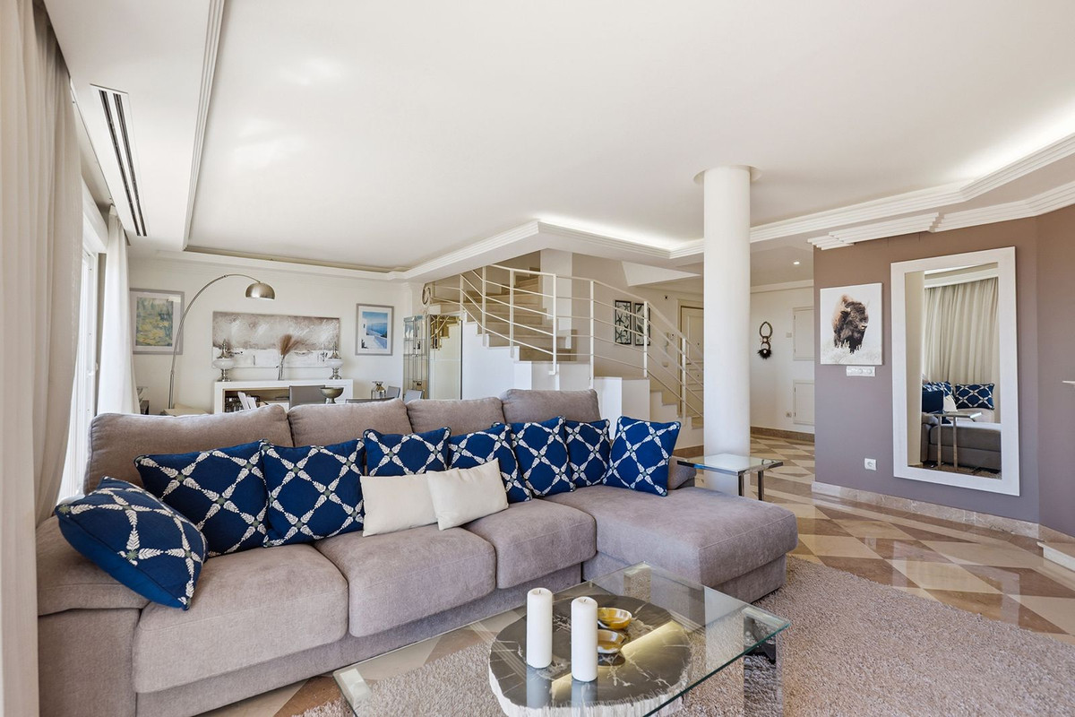 2 Bed Apartment for sale in Nueva Andalucía Costa Del Sol, Málaga, Spain