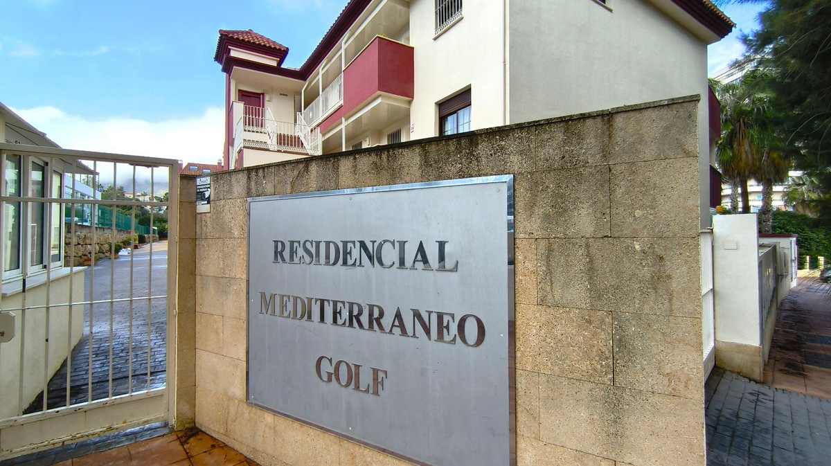 2 Bed Apartment for sale in Benalmadena Costa Del Sol, Málaga, Spain