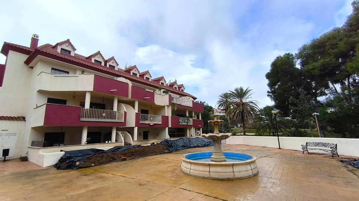 2 Bed Apartment for sale in Benalmadena Costa Del Sol, Málaga, Spain