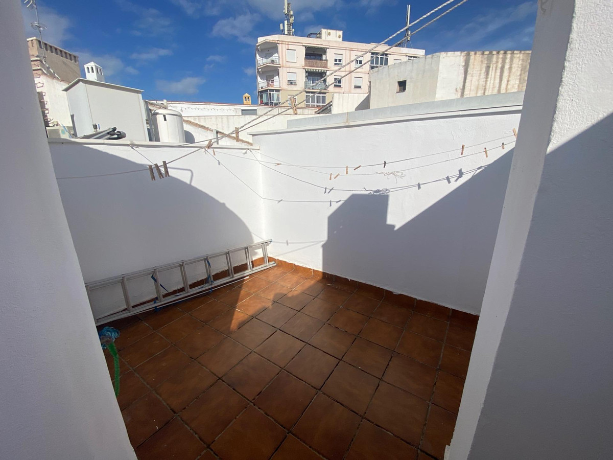 Se vende Apartamento Planta Media de 2 dormitorios en Costa Del Sol, Málaga, España