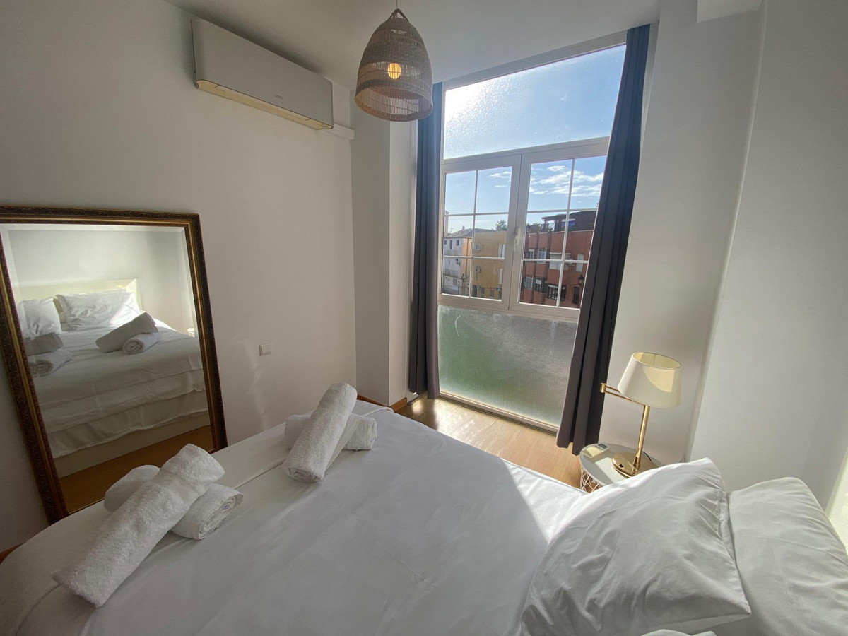 Se vende Apartamento Planta Media de 2 dormitorios en Costa Del Sol, Málaga, España