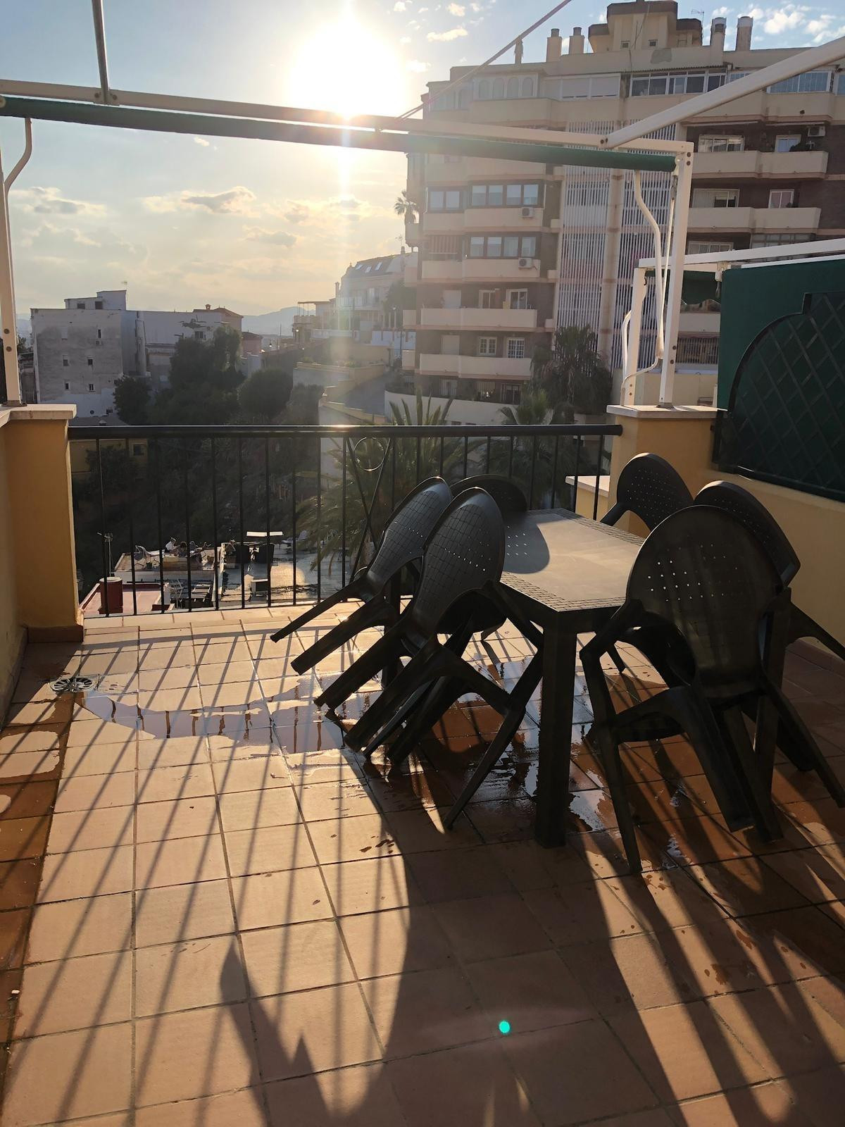 Se vende Apartamento Planta Media de 3 dormitorios en Costa Del Sol, Málaga, España