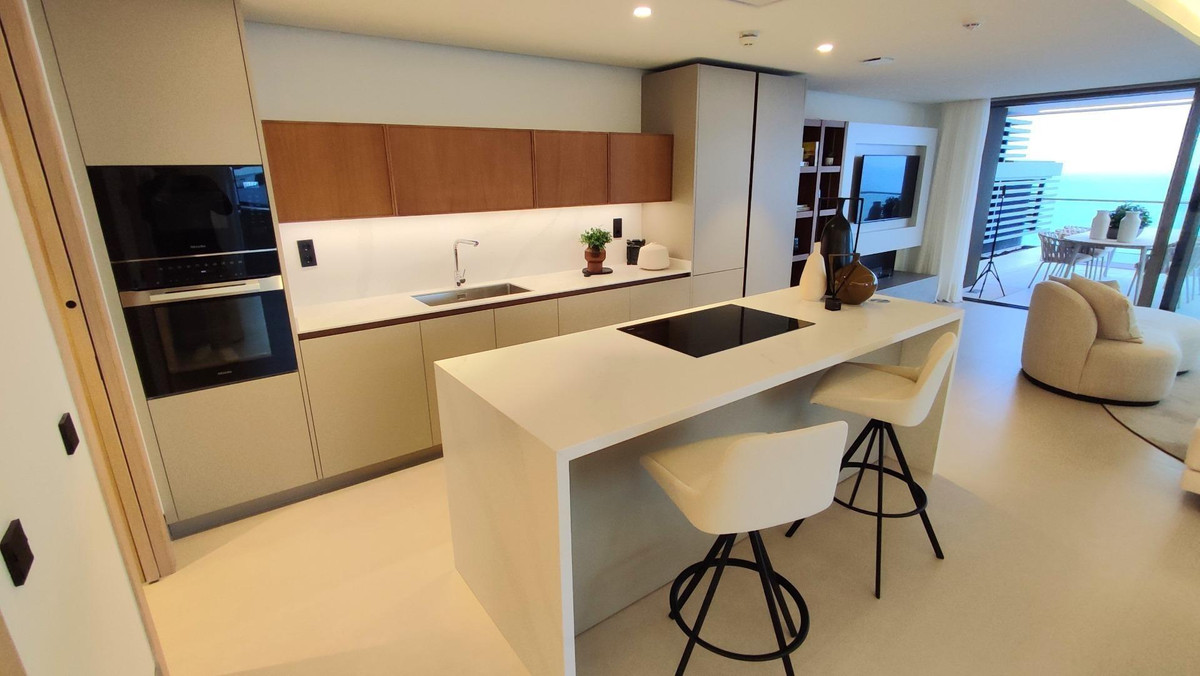 4 Bed Apartment for sale in Málaga Costa Del Sol, Málaga, Spain