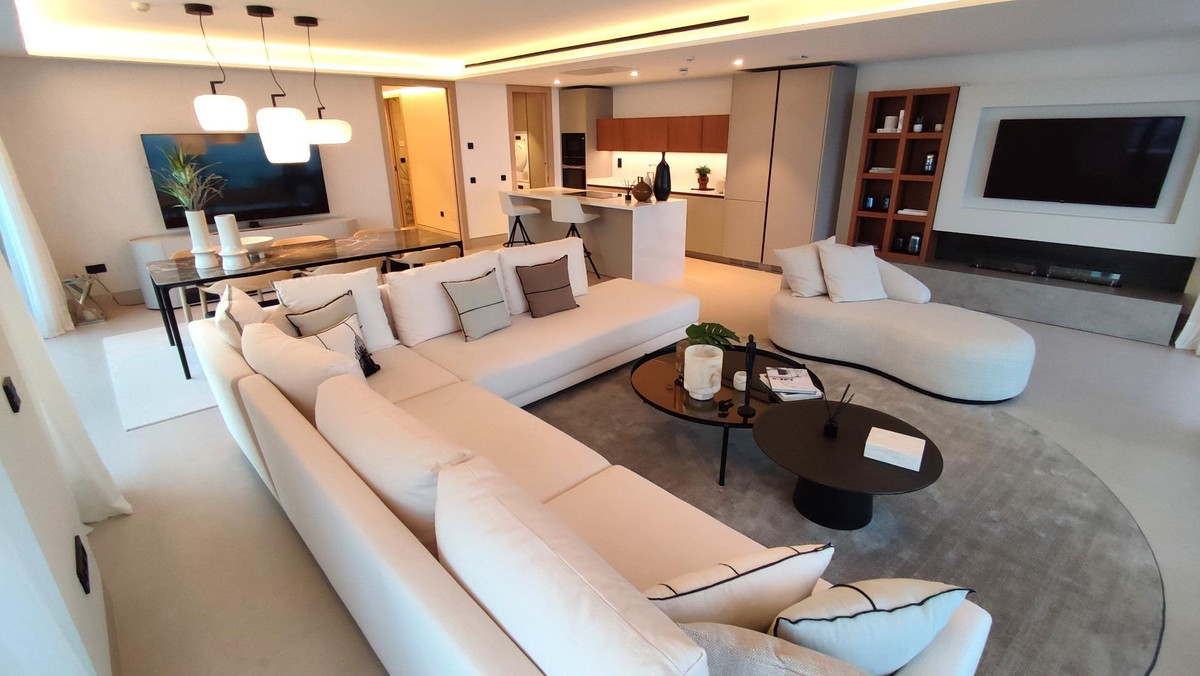 4 Bed Apartment for sale in Málaga Costa Del Sol, Málaga, Spain