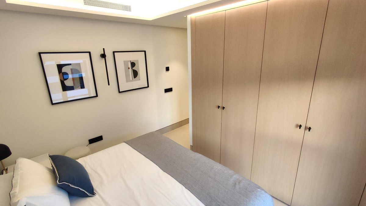 4 Bed Apartment for sale in Málaga Costa Del Sol, Málaga, Spain