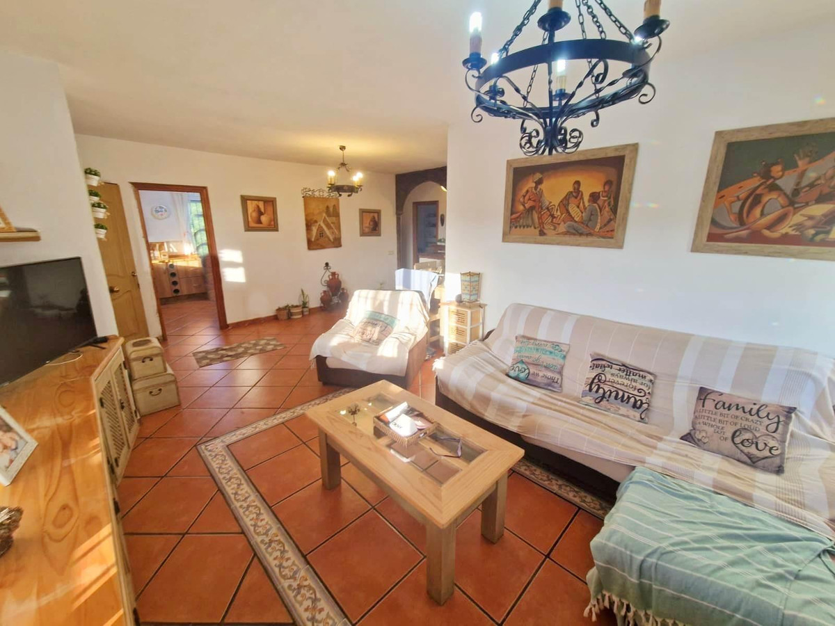 Se vende Villa - Chalet de 3 dormitorios en Costa Del Sol, Málaga, España