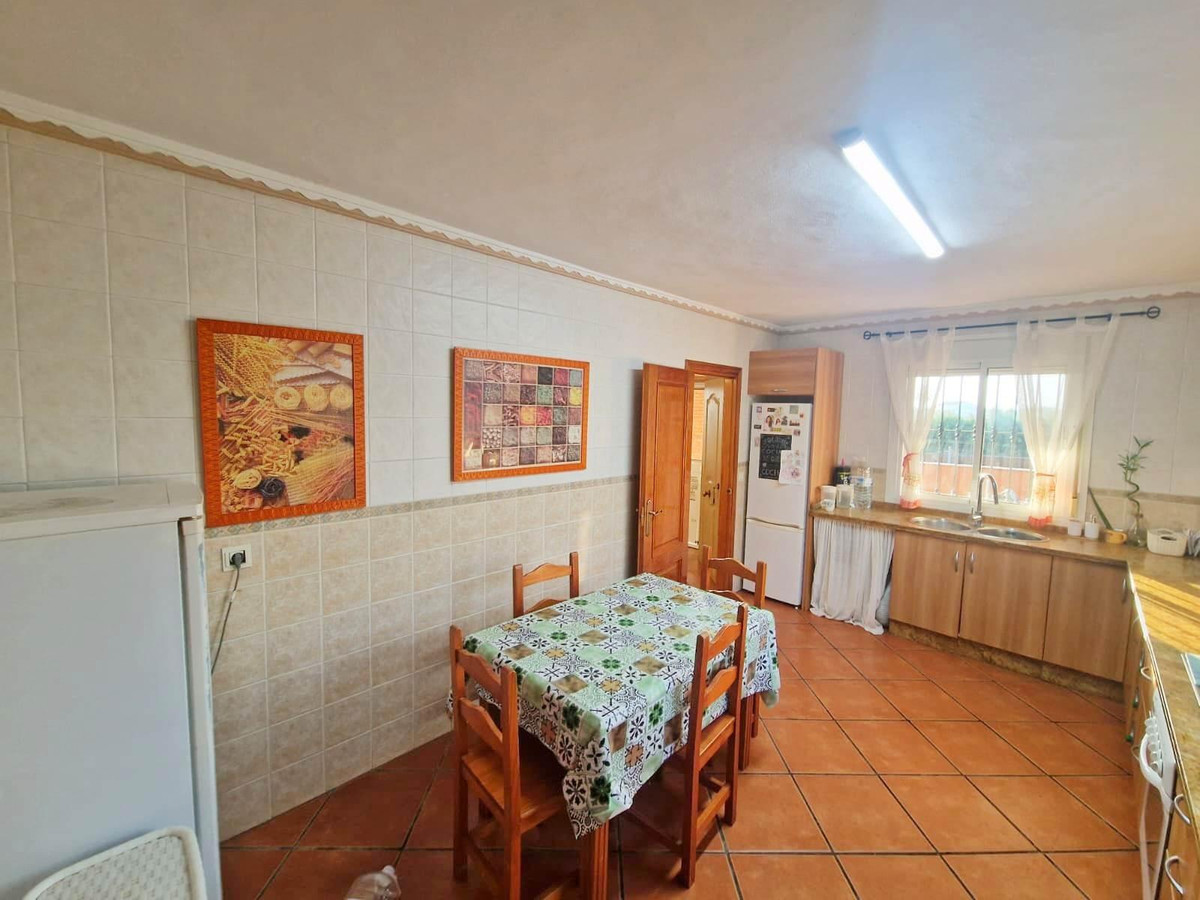 Se vende Villa - Chalet de 3 dormitorios en Costa Del Sol, Málaga, España