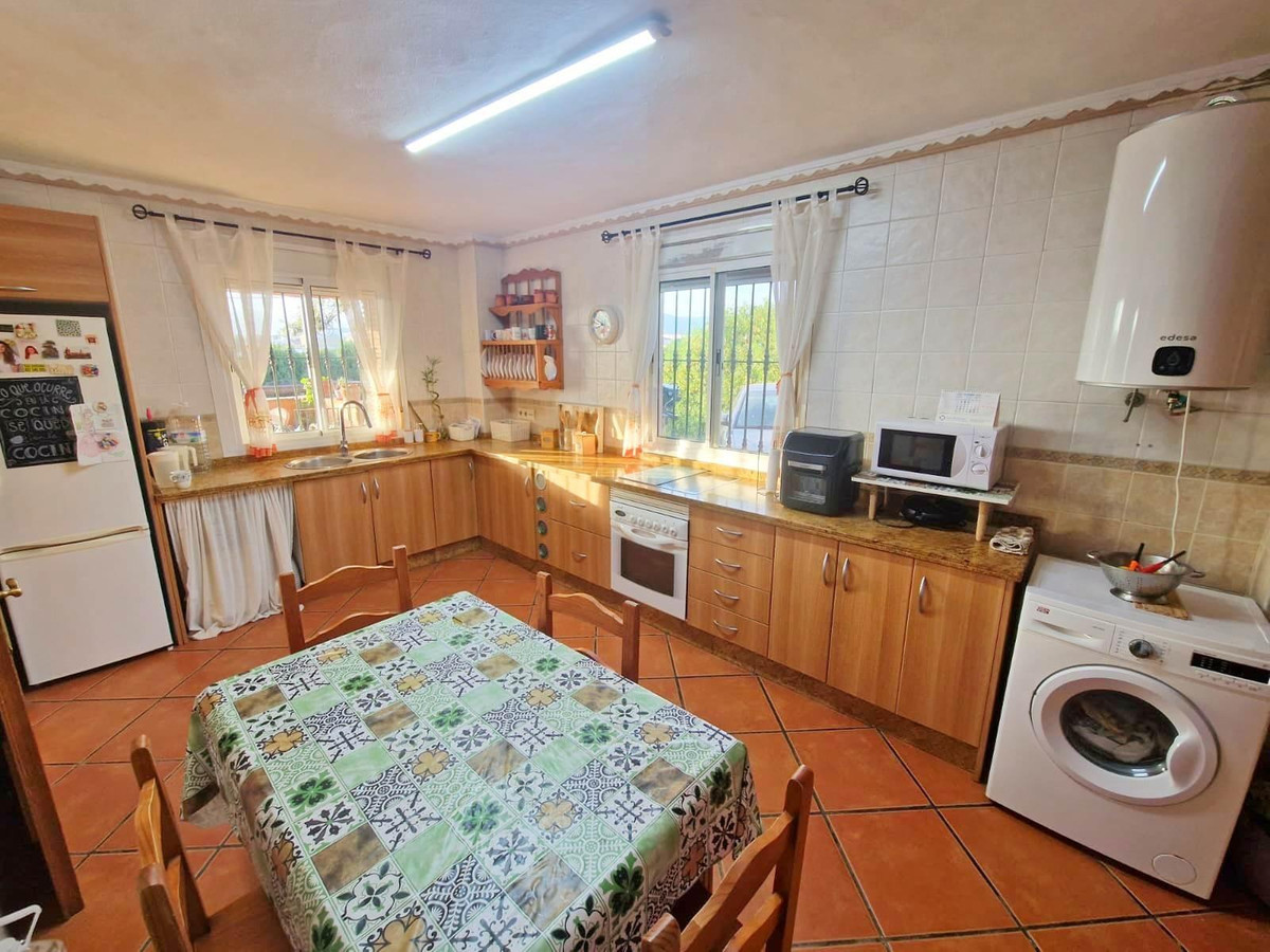 Se vende Villa - Chalet de 3 dormitorios en Costa Del Sol, Málaga, España