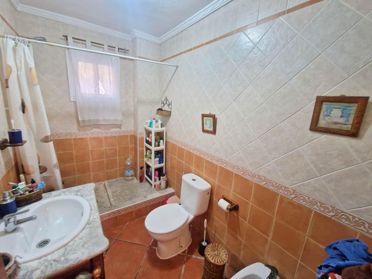 Se vende Villa - Chalet de 3 dormitorios en Costa Del Sol, Málaga, España
