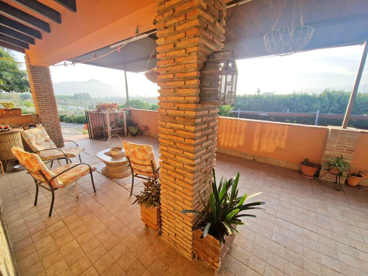 Se vende Villa - Chalet de 3 dormitorios en Costa Del Sol, Málaga, España