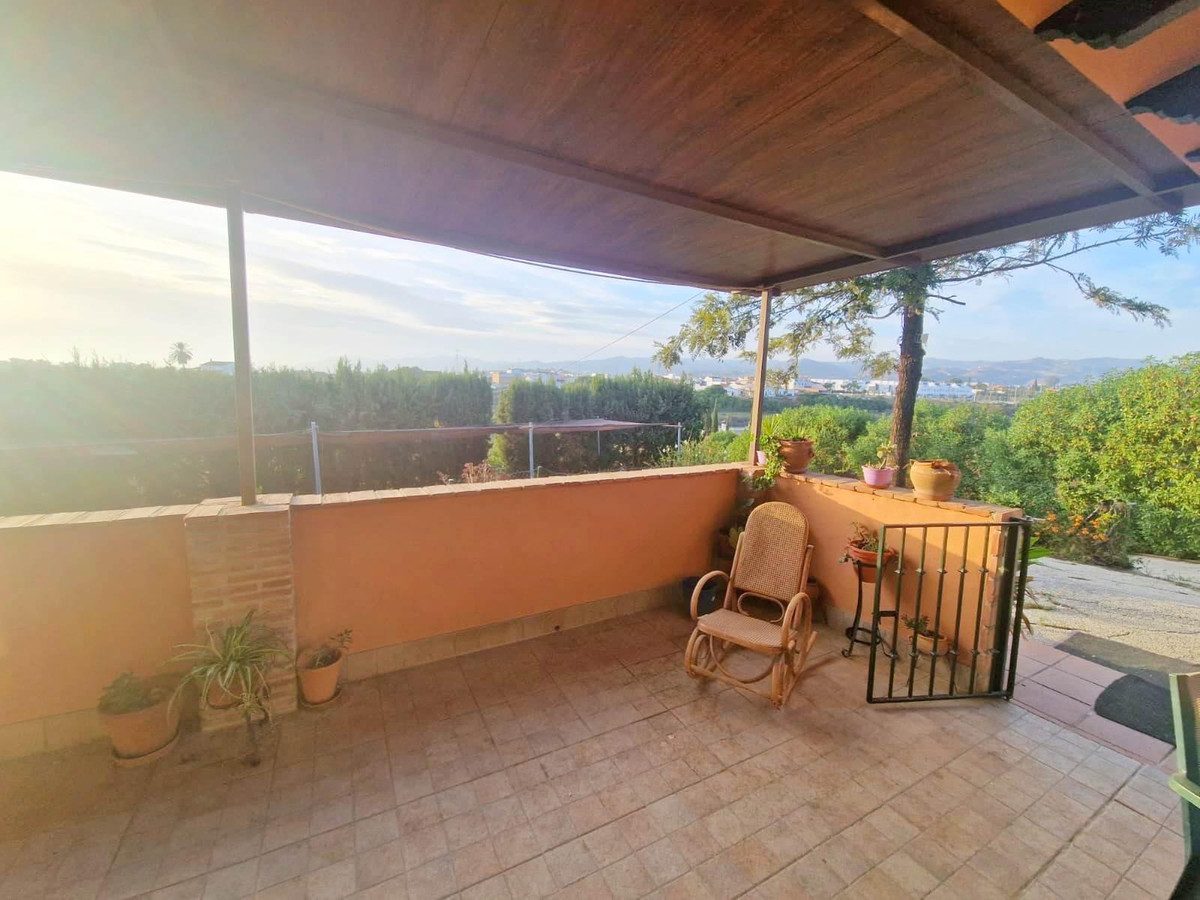 Se vende Villa - Chalet de 3 dormitorios en Costa Del Sol, Málaga, España