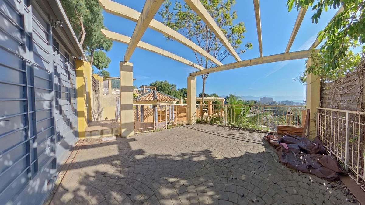 4 Bed Townhouse for sale in Torremolinos Costa Del Sol, Málaga, Spain