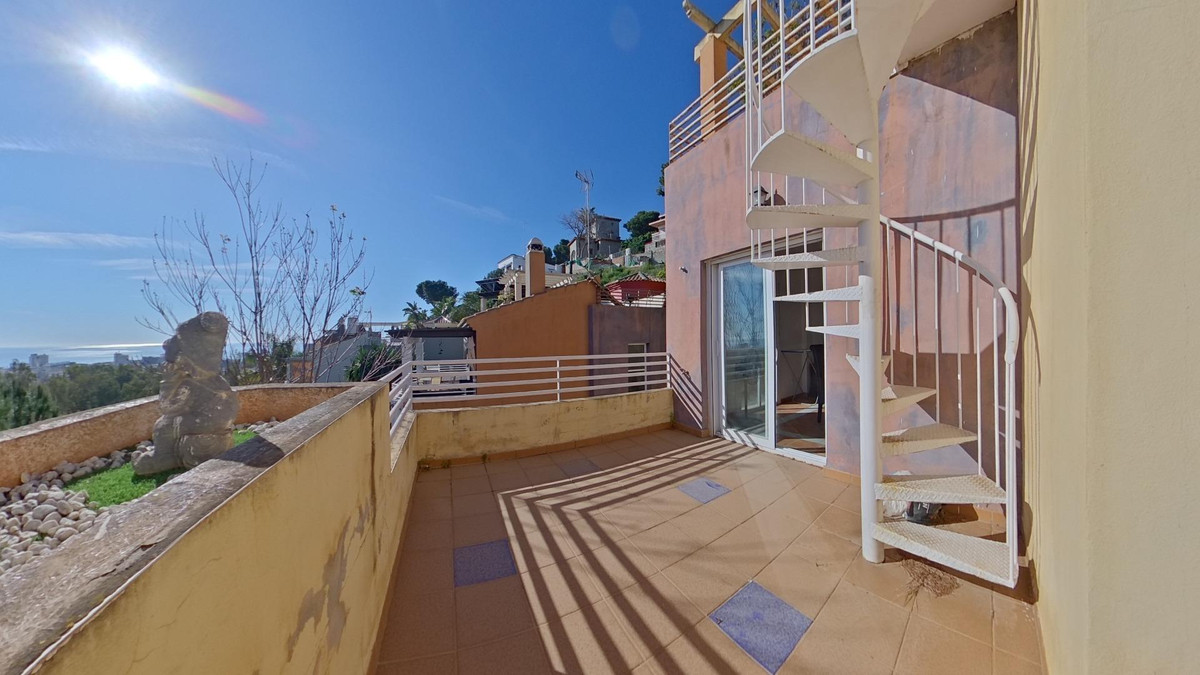 4 Bed Townhouse for sale in Torremolinos Costa Del Sol, Málaga, Spain