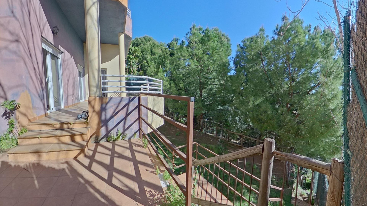 4 Bed Townhouse for sale in Torremolinos Costa Del Sol, Málaga, Spain