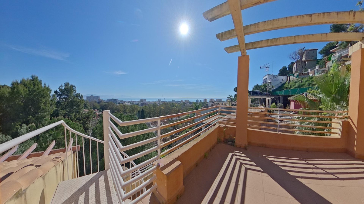 4 Bed Townhouse for sale in Torremolinos Costa Del Sol, Málaga, Spain