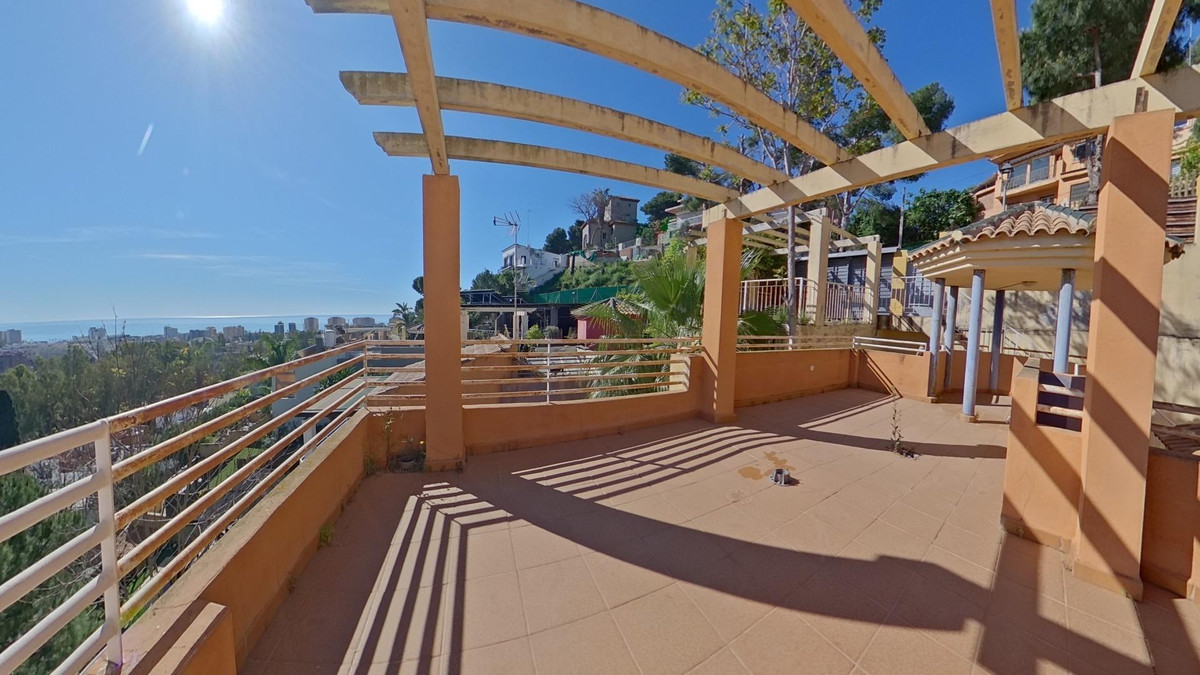 4 Bed Townhouse for sale in Torremolinos Costa Del Sol, Málaga, Spain