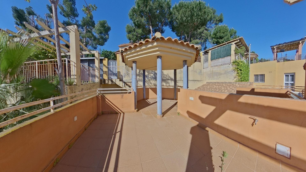 4 Bed Townhouse for sale in Torremolinos Costa Del Sol, Málaga, Spain