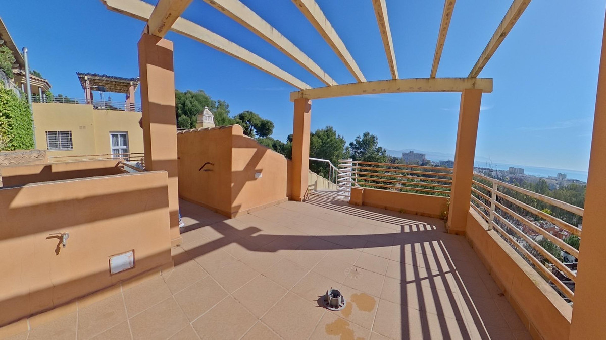 4 Bed Townhouse for sale in Torremolinos Costa Del Sol, Málaga, Spain