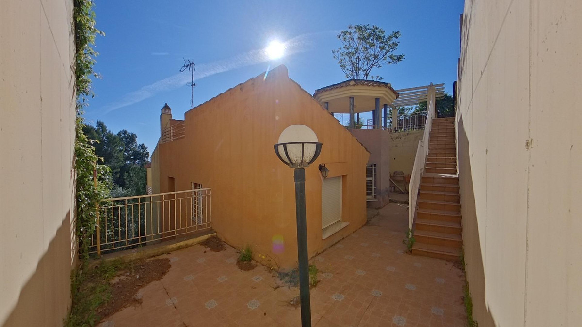 4 Bed Townhouse for sale in Torremolinos Costa Del Sol, Málaga, Spain