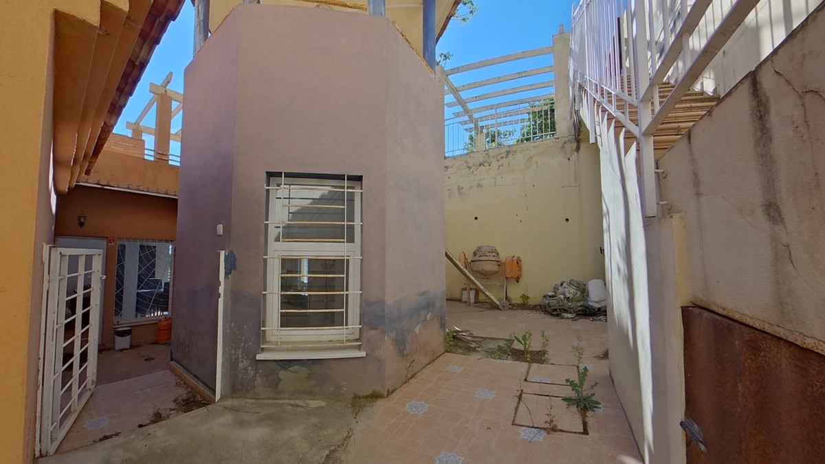 4 Bed Townhouse for sale in Torremolinos Costa Del Sol, Málaga, Spain