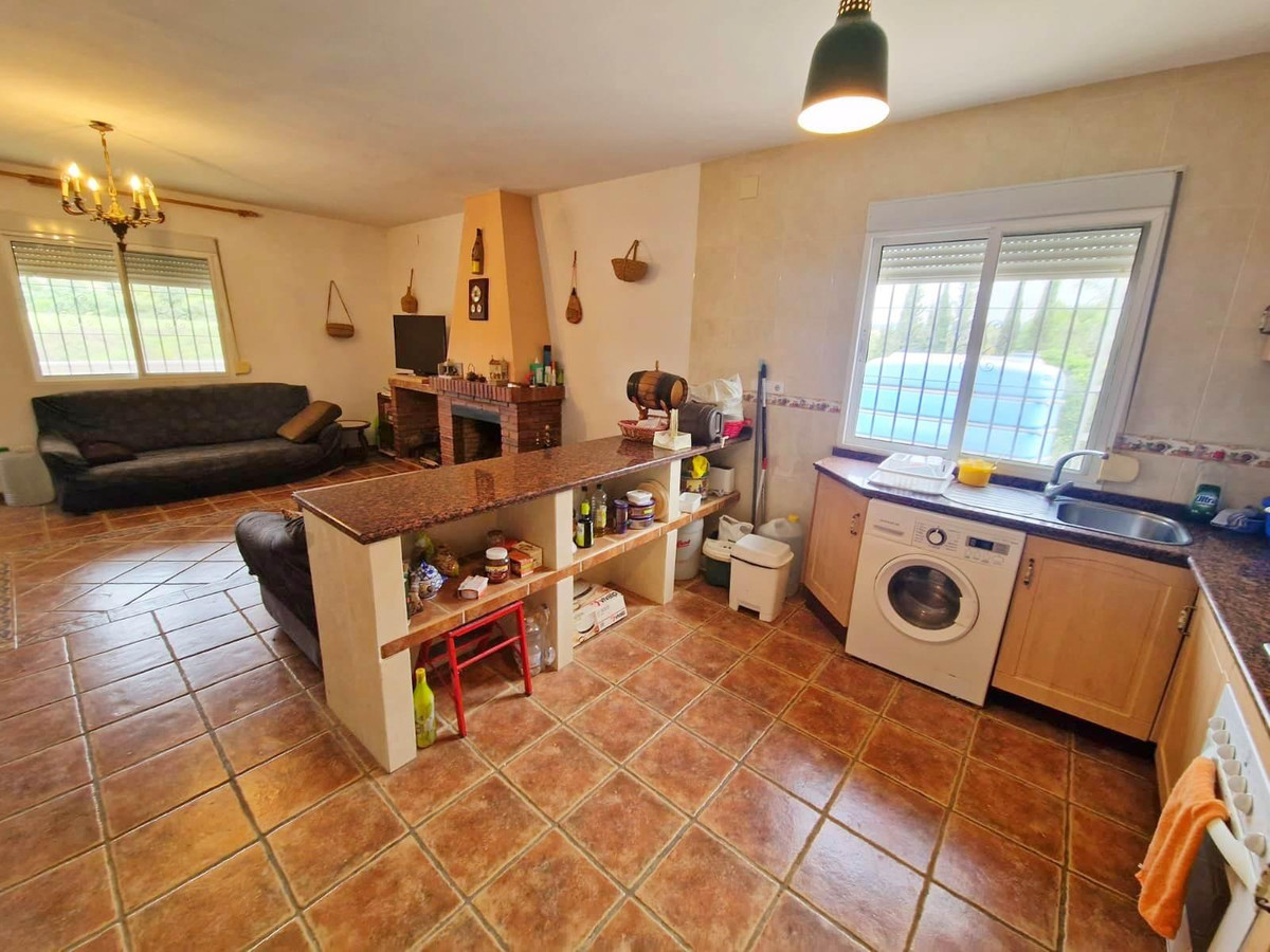 Se vende Villa - Chalet de 6 dormitorios en Costa Del Sol, Málaga, España