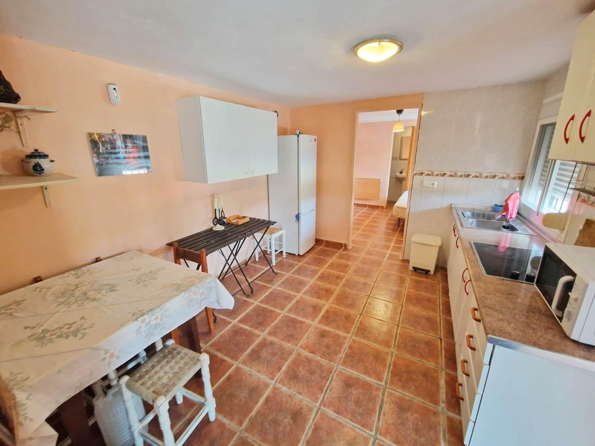 Se vende Villa - Chalet de 6 dormitorios en Costa Del Sol, Málaga, España