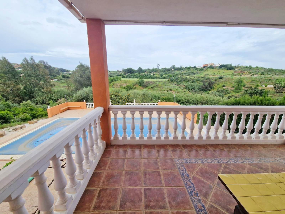 Se vende Villa - Chalet de 6 dormitorios en Costa Del Sol, Málaga, España