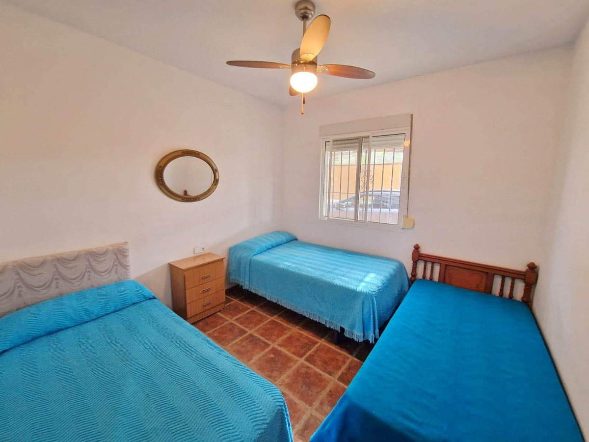 Se vende Villa - Chalet de 6 dormitorios en Costa Del Sol, Málaga, España