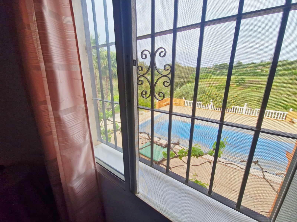 Se vende Villa - Chalet de 6 dormitorios en Costa Del Sol, Málaga, España