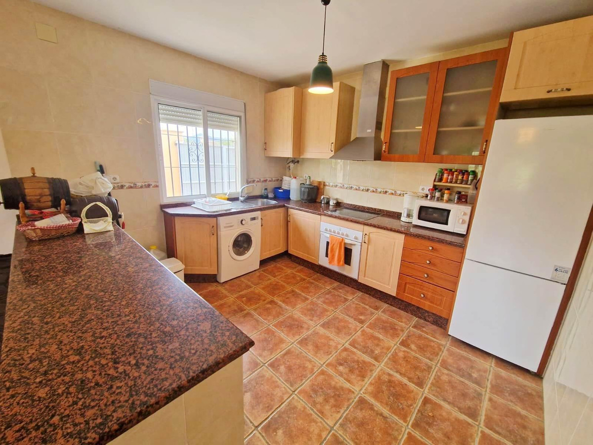 Se vende Villa - Chalet de 6 dormitorios en Costa Del Sol, Málaga, España